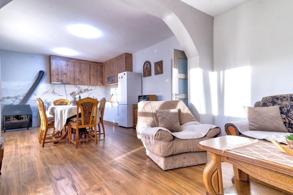Pavle'S Oasis Villa Virpazar Eksteriør billede