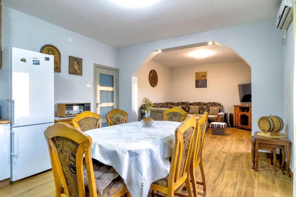 Pavle'S Oasis Villa Virpazar Eksteriør billede